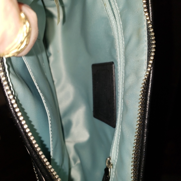 ❤️SOLD!❤️Coach shoulder purse !!! - Picture 10 of 12